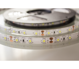 LED pásek - SMD 2835 - 5m - 60LED/m - 10,8W/m - 24V - IP65 - studená bílá