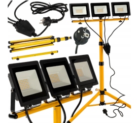 LED reflektor 3x50W + stojan - studená bílá